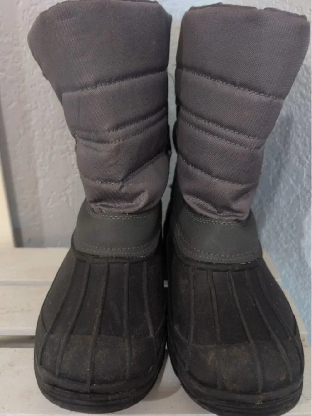 Camo Winter Snow Boots Youth Size 3 Waterproof Nonslip Insulated Black Grey